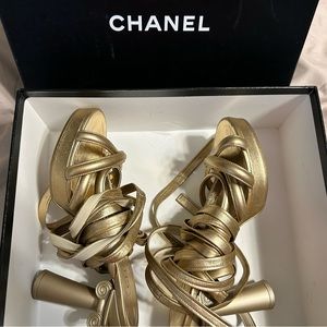 Chanel runway wrap up heels AUTHENTIC comes with box